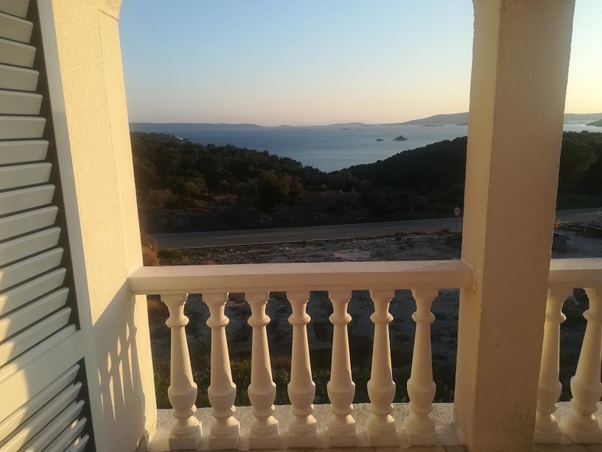 Apartments Barisic Hrvatskih Zrtava 404 Seget Vranjica Trogir Eksteriør bilde