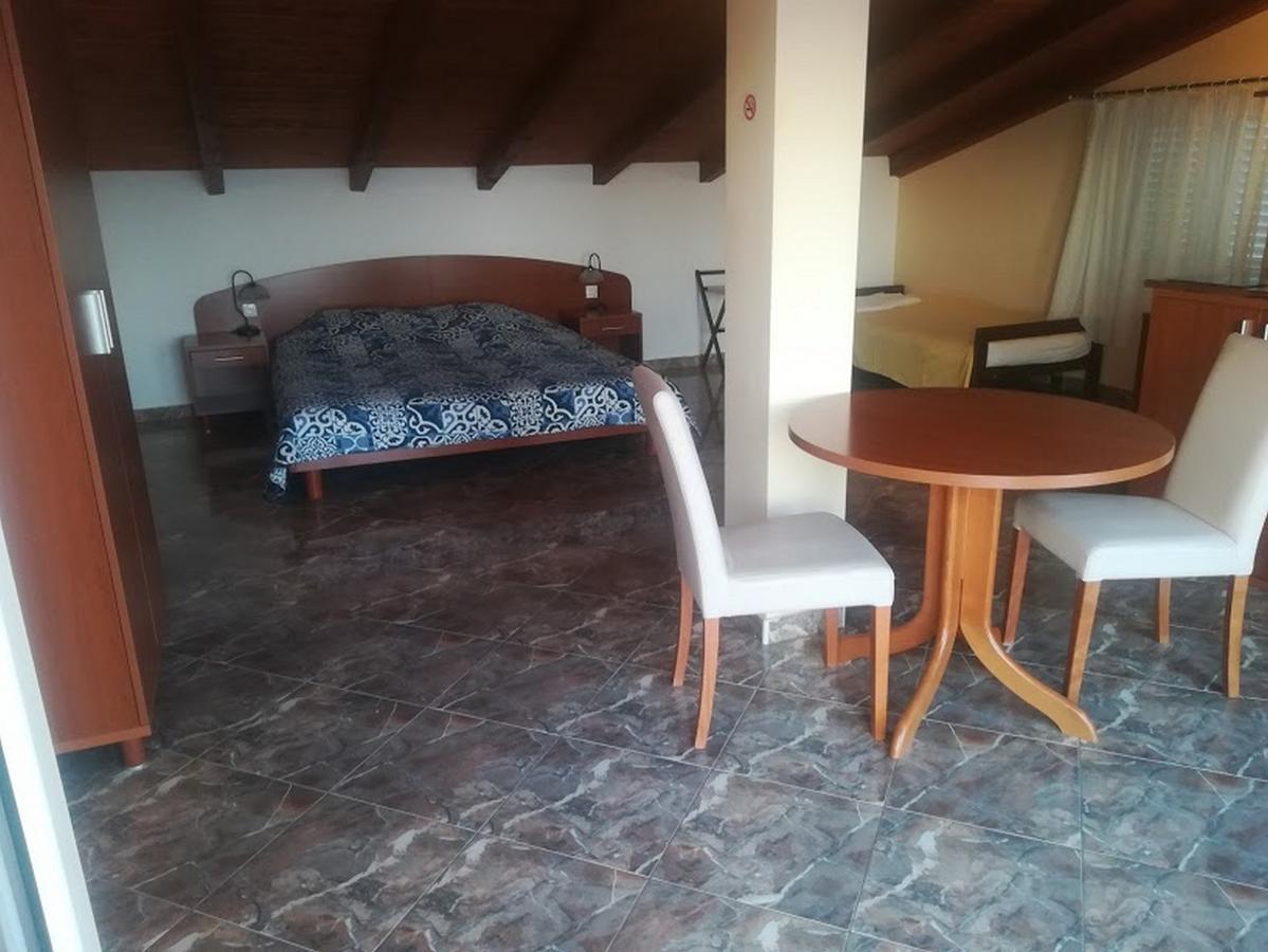 Apartments Barisic Hrvatskih Zrtava 404 Seget Vranjica Trogir Eksteriør bilde