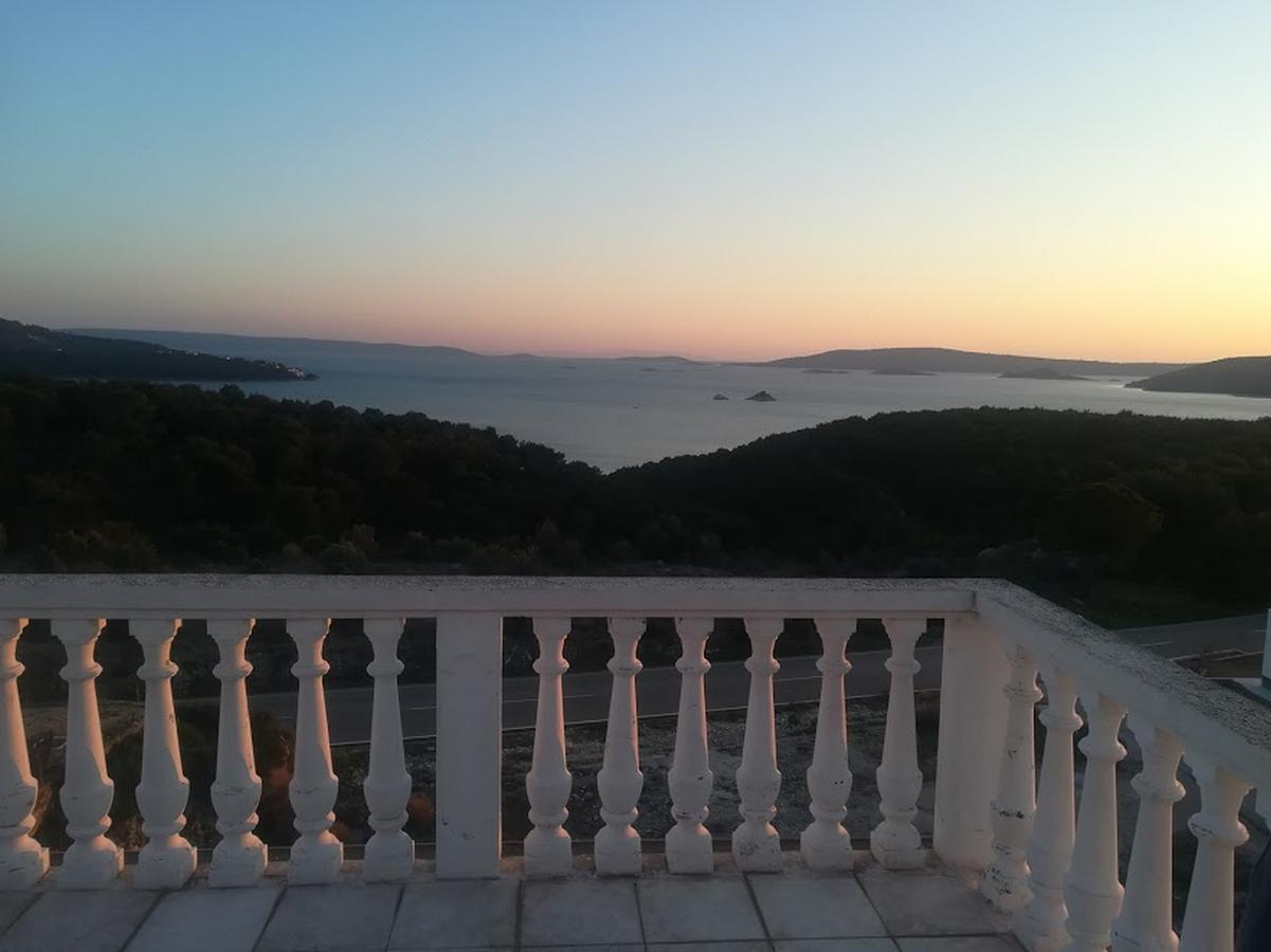 Apartments Barisic Hrvatskih Zrtava 404 Seget Vranjica Trogir Eksteriør bilde