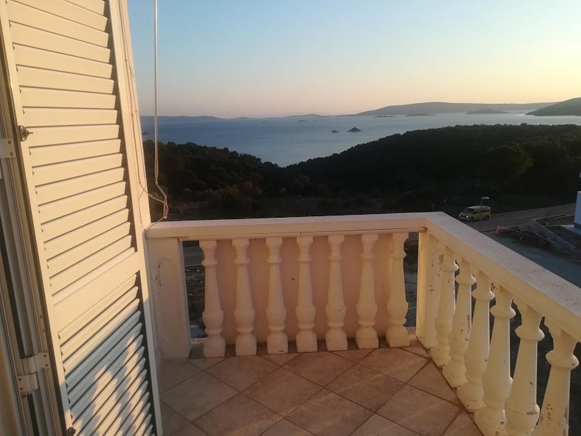 Apartments Barisic Hrvatskih Zrtava 404 Seget Vranjica Trogir Eksteriør bilde