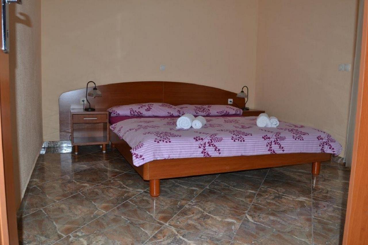 Apartments Barisic Hrvatskih Zrtava 404 Seget Vranjica Trogir Eksteriør bilde